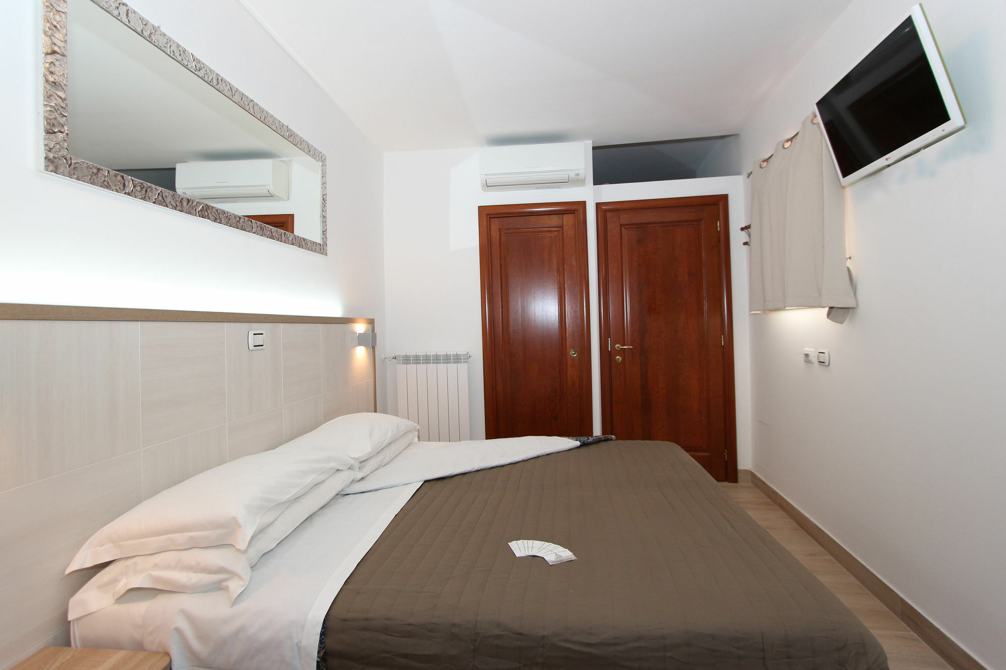 La Casa Felice A San Pietro Bed & Breakfast Rome Exterior photo